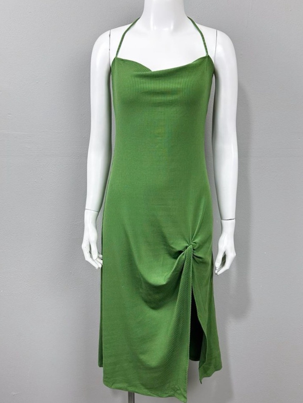 🌿 (NWT) Reformation Hilo Dress – Palm Green • Size L